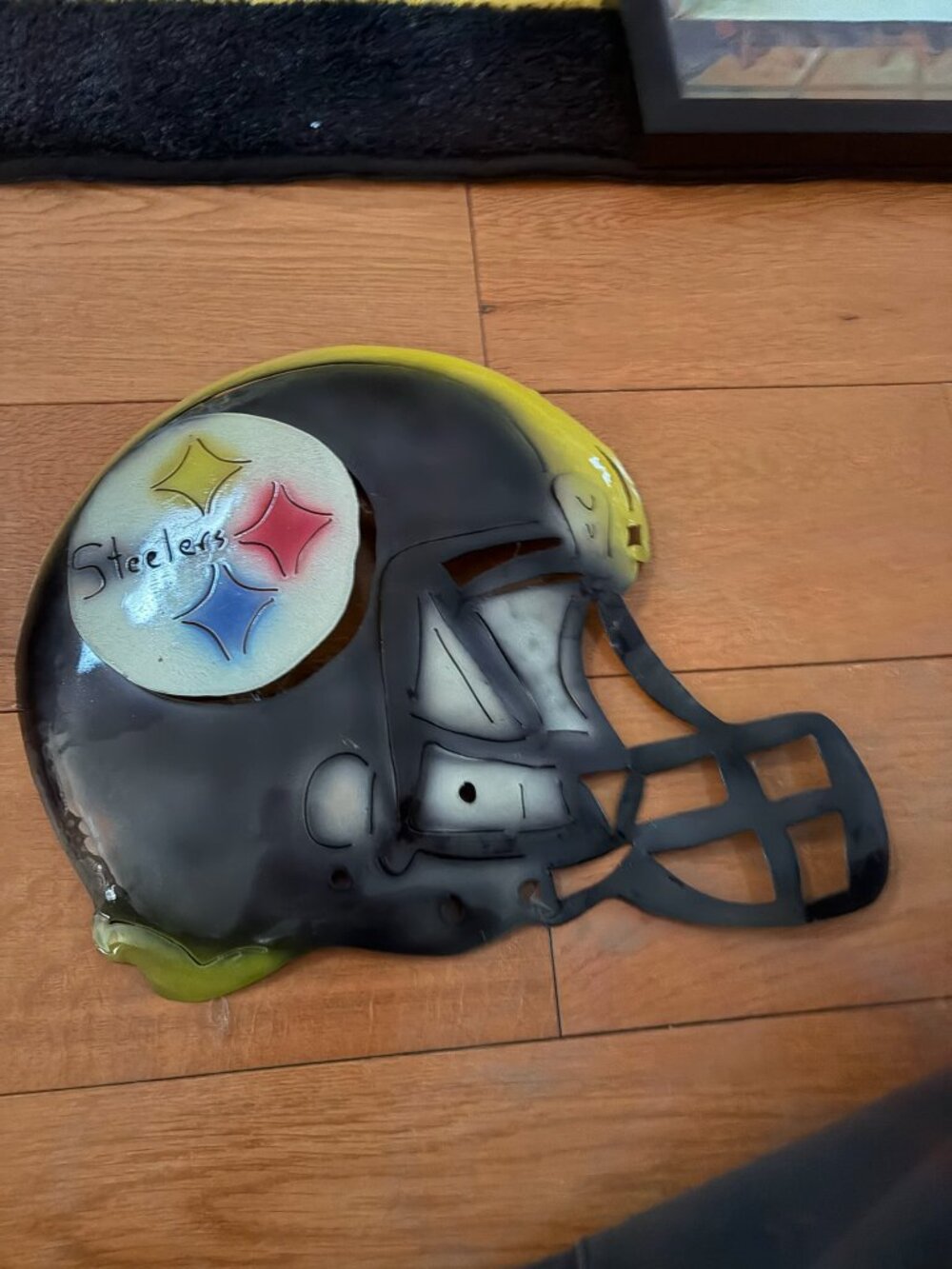 Pittsburgh Steelers Decorative Helmet Wall Sculpture - Fan Cave Decor